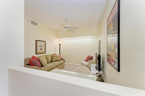 Condo in Sarasota, Florida, 2 bedrooms № 2099244 - photo 22