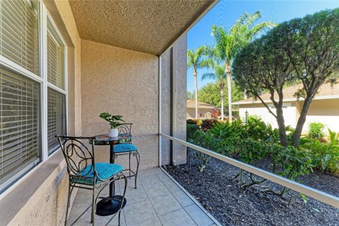 Condo in Sarasota, Florida, 2 bedrooms № 2099244 - photo 3