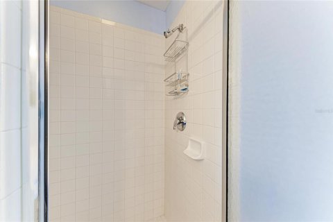 Condo in Sarasota, Florida, 2 bedrooms № 2099244 - photo 27