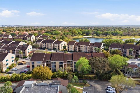 Condominio en venta en Miami, Florida, 1 dormitorio, 64.38 m2 № 2036101 - foto 27