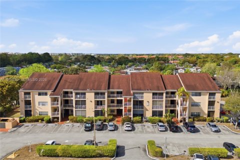 Condominio en venta en Miami, Florida, 1 dormitorio, 64.38 m2 № 2036101 - foto 23