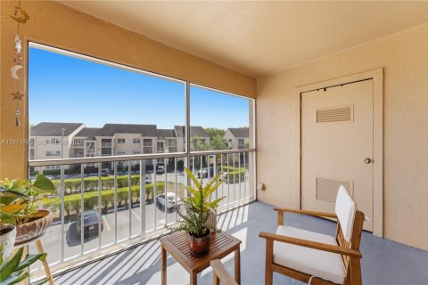 Condominio en venta en Miami, Florida, 1 dormitorio, 64.38 m2 № 2036101 - foto 19