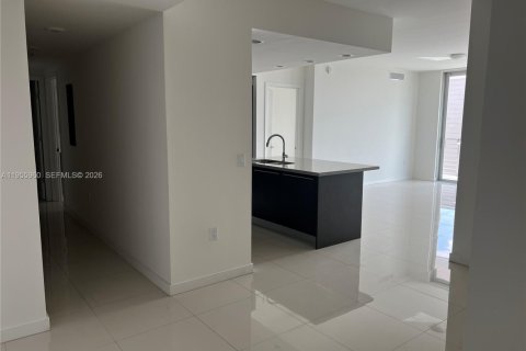 Condominio en Doral, Florida, 3 dormitorios  № 2011770