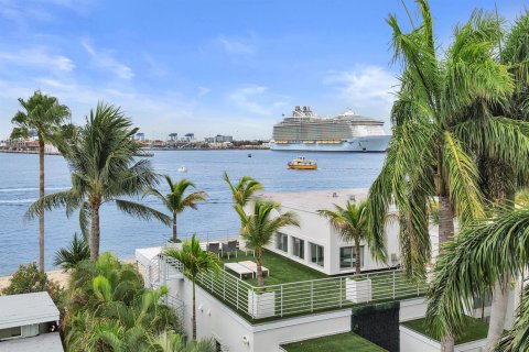 Casa en venta en Fort Lauderdale, Florida, 3 dormitorios, 304.53 m2 № 2268276 - foto 6