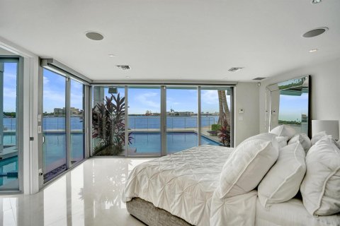 Casa en venta en Fort Lauderdale, Florida, 3 dormitorios, 304.53 m2 № 2268276 - foto 26