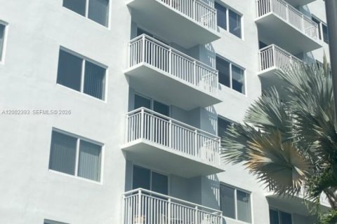 Коммерческая недвижимость в Дейви, Флорида № 2067602