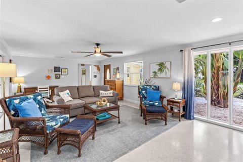 Villa ou maison à vendre à Venice, Floride: 2 chambres, 122.91 m2 № 2409011 - photo 7