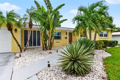 Villa ou maison à vendre à Venice, Floride: 2 chambres, 122.91 m2 № 2409011 - photo 2