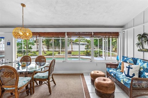 Villa ou maison à vendre à Venice, Floride: 2 chambres, 122.91 m2 № 2409011 - photo 12