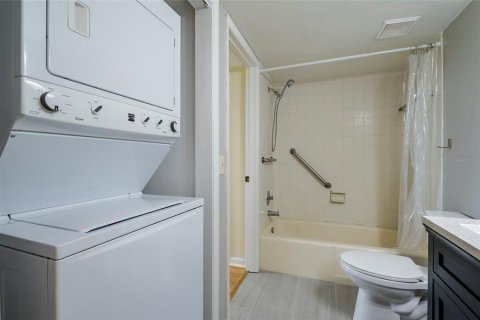 Condo in Clearwater, Florida, 1 bedroom № 2208887 - photo 21