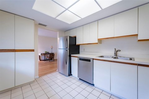 Condo in Clearwater, Florida, 1 bedroom № 2208887 - photo 20
