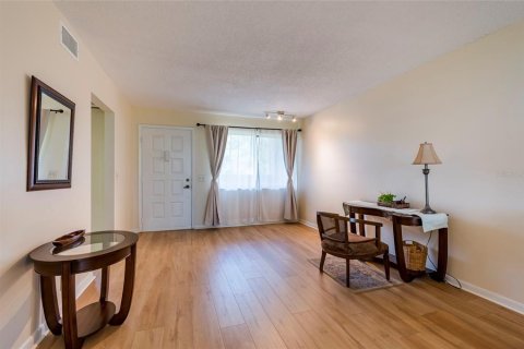 Condo in Clearwater, Florida, 1 bedroom № 2208887 - photo 7