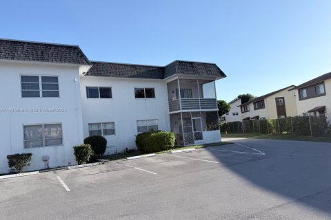 Copropriété à vendre à Margate, Floride: 2 chambres, 92.9 m2 № 1972088 - photo 4