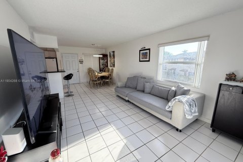 Copropriété à vendre à Margate, Floride: 2 chambres, 92.9 m2 № 1972088 - photo 11