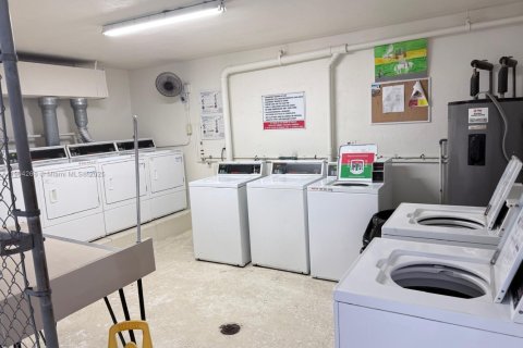 Copropriété à vendre à Margate, Floride: 2 chambres, 92.9 m2 № 1972088 - photo 22