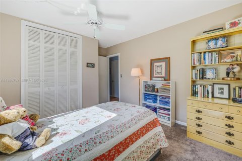 Купить виллу или дом в Бискейн-Парк, Флорида 3 спальни, 221.85м2, № 1998000 - фото 26