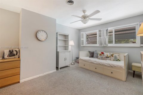 Купить виллу или дом в Бискейн-Парк, Флорида 3 спальни, 221.85м2, № 1998000 - фото 27