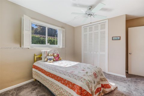 Купить виллу или дом в Бискейн-Парк, Флорида 3 спальни, 221.85м2, № 1998000 - фото 25