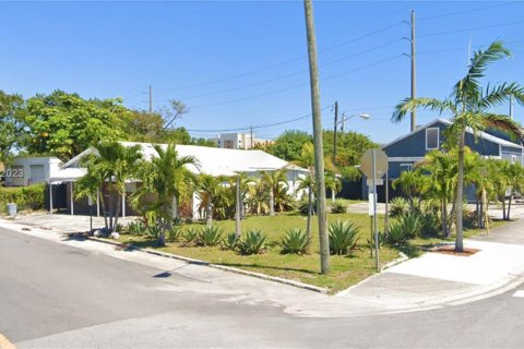 Propiedad comercial en venta en Dania Beach, Florida № 2054961 - foto 4
