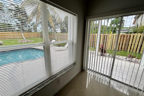 Villa ou maison à louer à Margate, Floride: 3 chambres, 137.68 m2 № 2086274 - photo 13