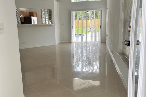 Villa ou maison à louer à Margate, Floride: 3 chambres, 137.68 m2 № 2086274 - photo 7