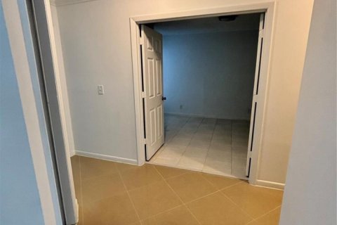 Villa ou maison à louer à Margate, Floride: 3 chambres, 137.68 m2 № 2086274 - photo 19