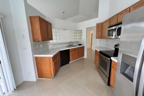 Villa ou maison à louer à Margate, Floride: 3 chambres, 137.68 m2 № 2086274 - photo 14