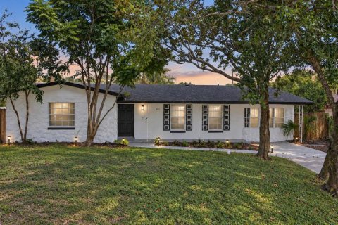 Villa ou maison à Altamonte Springs, Floride 4 chambres, 156.63 m2 № 2373614