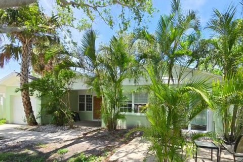 House in Clearwater, Florida 3 bedrooms, 122.26 sq.m. № 1822846 - photo 4