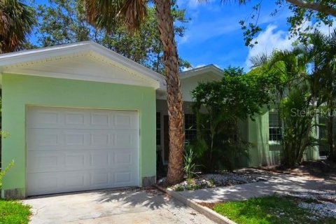 House in Clearwater, Florida 3 bedrooms, 122.26 sq.m. № 1822846 - photo 5