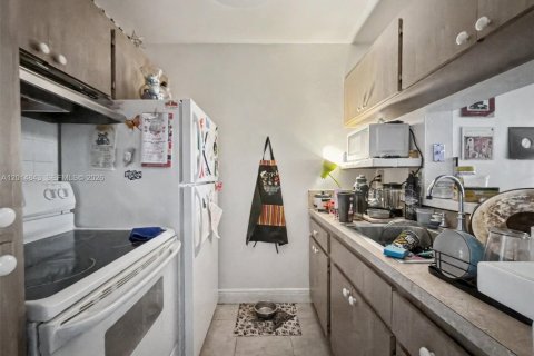 Купить кондоминиум в Майами-Лейкс, Флорида 1 спальня, 50.54м2, № 2171290 - фото 3