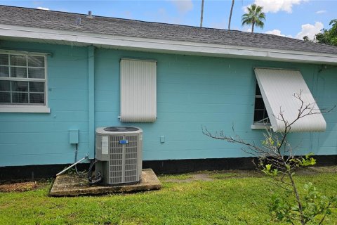 House in Bradenton, Florida 2 bedrooms, 100.89 sq.m. № 1883066 - photo 5