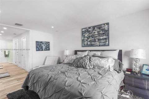 Condo in Fort Lauderdale, Florida, 2 bedrooms  № 1923463 - photo 23