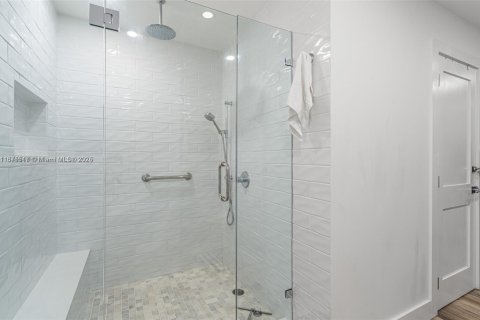 Condo in Fort Lauderdale, Florida, 2 bedrooms  № 1923463 - photo 26