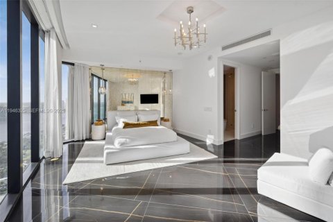 Condo in Sunny Isles Beach, Florida, 3 bedrooms № 2089132 - photo 18