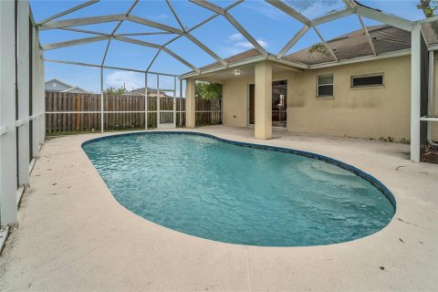 Casa en venta en Lutz, Florida, 3 dormitorios, 163.32 m2 № 1822302 - foto 2