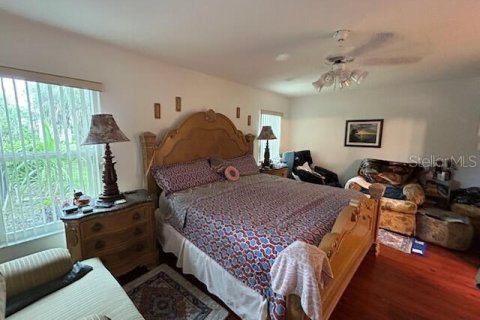 Купить виллу или дом в Норт-Порт, Флорида 6 комнат, 203.64м2, № 1841407 - фото 9