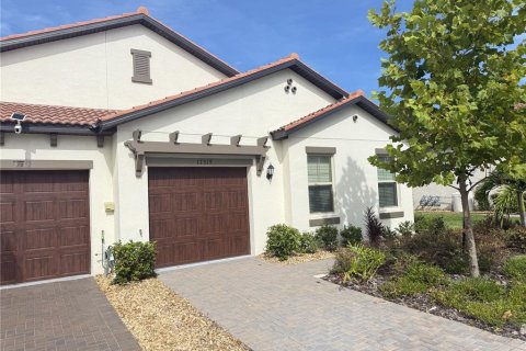 House in Wimauma, Florida 2 bedrooms, 149.94 sq.m. № 1910225 - photo 3
