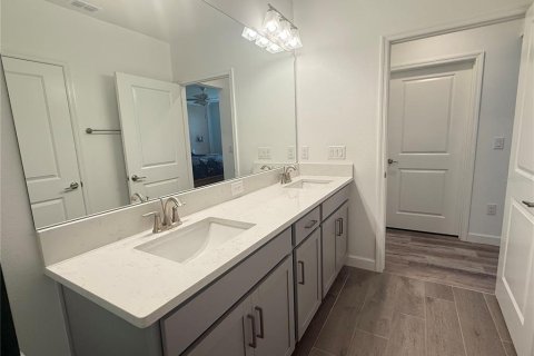 House in Wimauma, Florida 2 bedrooms, 149.94 sq.m. № 1910225 - photo 24