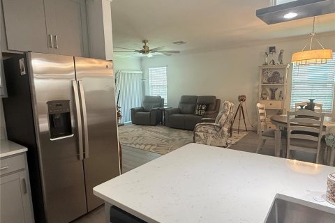 House in Wimauma, Florida 2 bedrooms, 149.94 sq.m. № 1910225 - photo 9