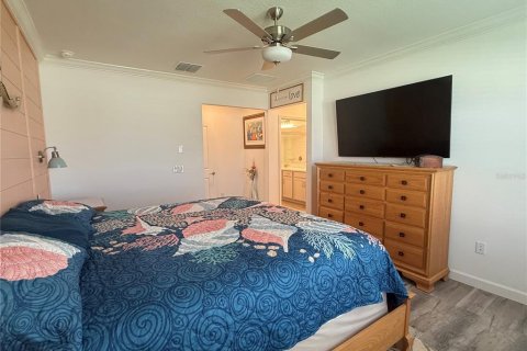 House in Wimauma, Florida 2 bedrooms, 149.94 sq.m. № 1910225 - photo 22