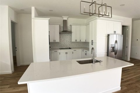 House in Punta Gorda, Florida 3 bedrooms, 205.69 sq.m. № 1908794 - photo 5