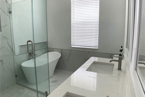 House in Punta Gorda, Florida 3 bedrooms, 205.69 sq.m. № 1908794 - photo 25