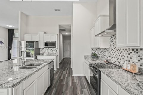 Villa ou maison à vendre à Ocala, Floride: 4 chambres, 297.66 m2 № 2281359 - photo 29