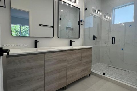 Townhouse in Miami, Florida 3 bedrooms № 1953434 - photo 28