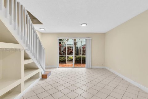 Touwnhouse à louer à Weston, Floride: 2 chambres, 105.07 m2 № 2001927 - photo 13