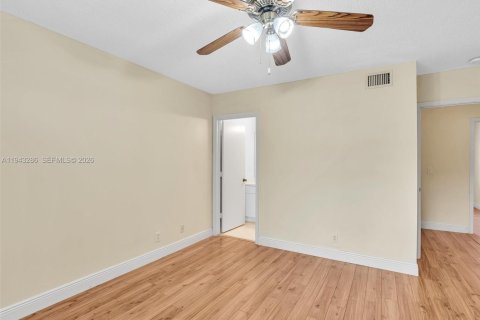 Touwnhouse à louer à Weston, Floride: 2 chambres, 105.07 m2 № 2001927 - photo 23