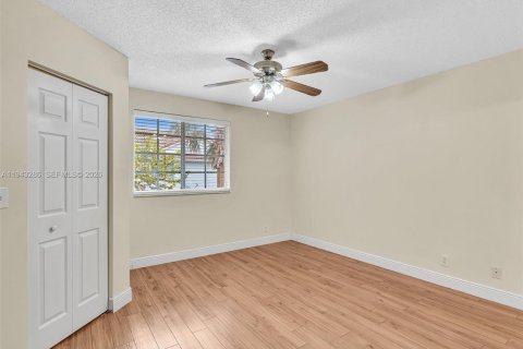 Touwnhouse à louer à Weston, Floride: 2 chambres, 105.07 m2 № 2001927 - photo 25