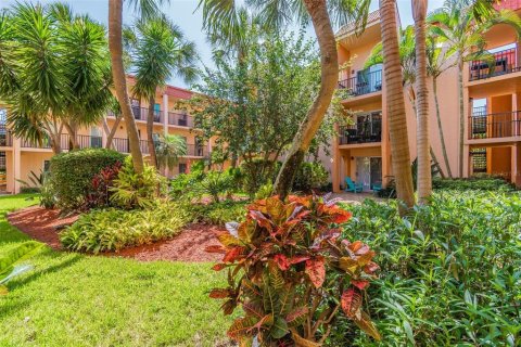 Copropriété à louer à Saint Pete Beach, Floride: 1 chambre, 59.92 m2 № 2384066 - photo 9