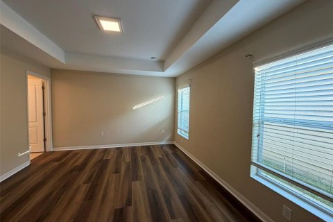 House in Sarasota, Florida 2 bedrooms, 100.33 sq.m. № 2122931 - photo 11